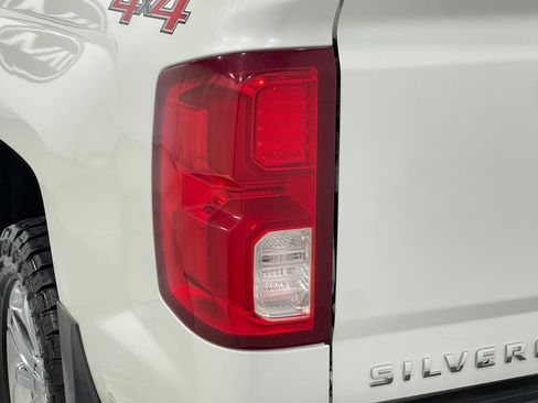 Used 2016 Chevrolet Silverado 1500 High Country w/ High Country Premium Package AWD/4WD image 34