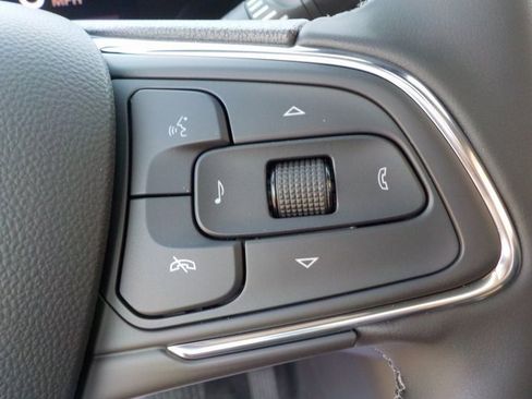 New 2025 Buick Envista Avenir image 31