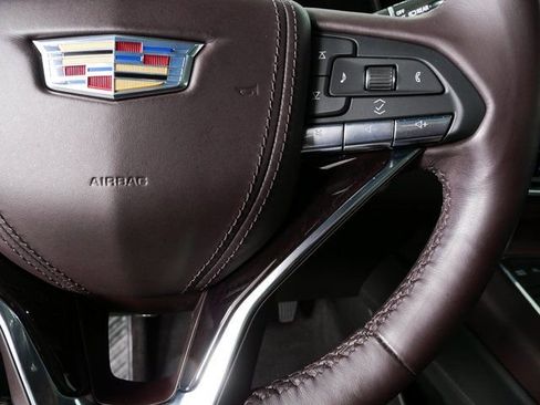 Used 2023 Cadillac Escalade ESV Premium Luxury Platinum image 11