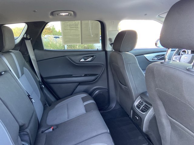 Used 2025 Chevrolet Blazer LT FWD image 21