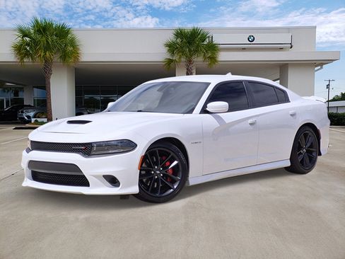 Used 2022 Dodge Charger R/T w/ Plus Group RWD image 1