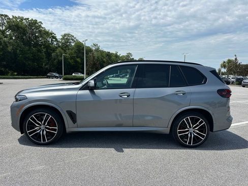 New 2026 BMW X5 xDrive40i w/ M Sport Package AWD/4WD image 2