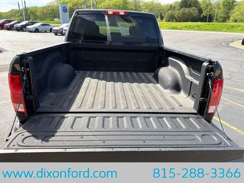 Used 2018 RAM 1500 Express AWD/4WD image 23