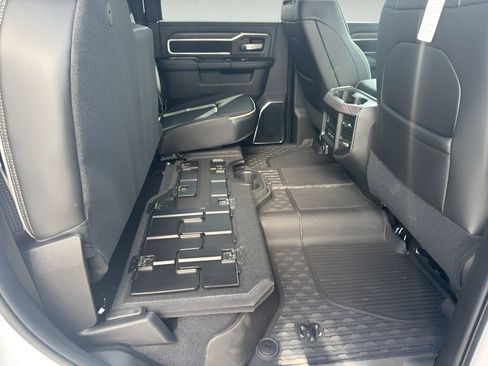 New 2026 RAM 3500 Laramie AWD/4WD image 13