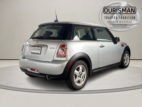 Used 2011 MINI Cooper Hardtop image 8