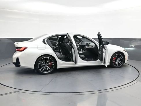 Used 2023 BMW 330i Sedan w/ M Sport Package RWD image 40