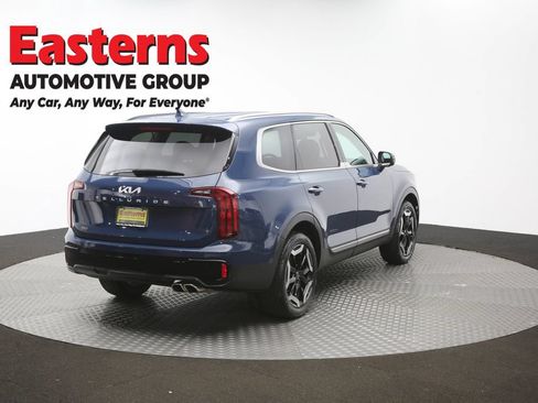 Used 2025 Kia Telluride S FWD image 42