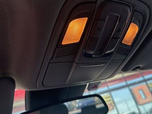 Used 2019 Hyundai Santa Fe SEL FWD image 6