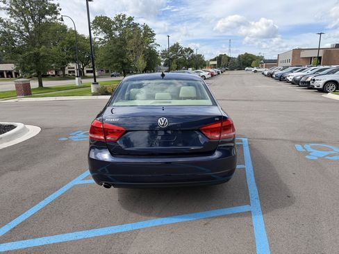 Used 2012 Volkswagen Passat 2.5 SE FWD image 6