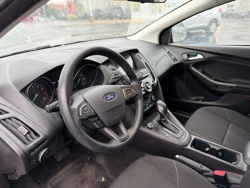 Used 2017 Ford Focus SEL FWD image 11