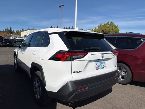 Used 2023 Toyota RAV4 LE image 6