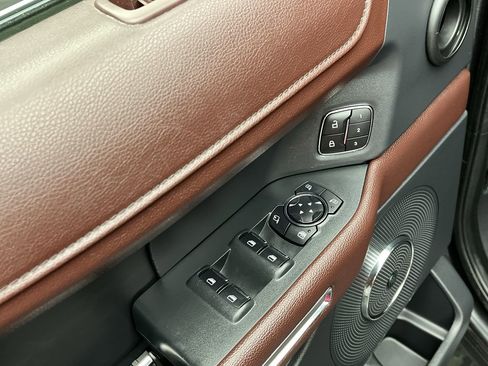 Certified 2024 Ford Expedition Limited image 11