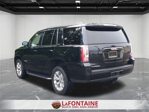 Used 2020 GMC Yukon SLE w/ SLE Value Package image 6