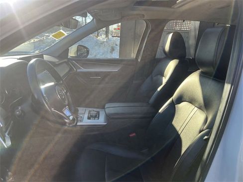 Certified 2024 MAZDA CX-90 3.3 Turbo w/ Preferred Package image 11