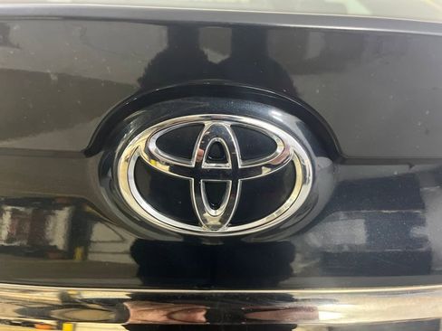 Used 2017 Toyota Camry SE image 44