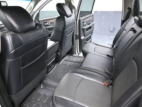 Used 2017 RAM 1500 Laramie w/ Convenience Group image 33