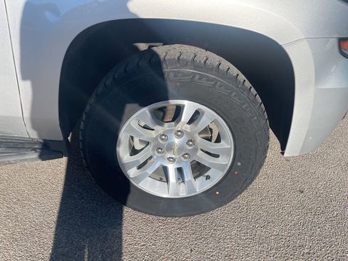 Used 2018 Chevrolet Tahoe LT image 12