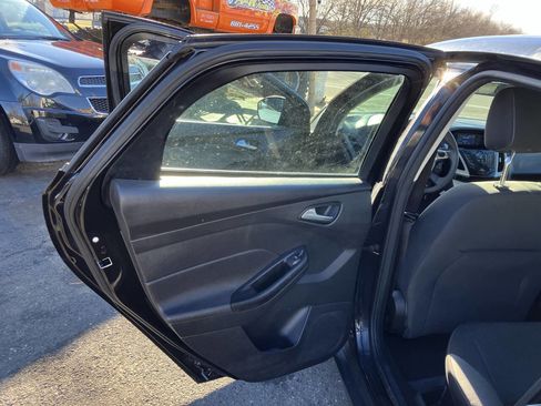 Used 2012 Ford Focus SE image 22