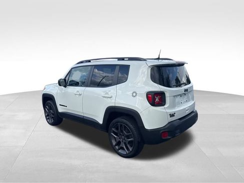 Used 2021 Jeep Renegade Latitude image 3