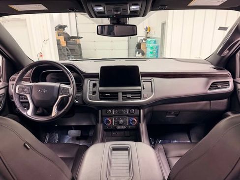 Certified 2022 Chevrolet Tahoe Z71 w/ Luxury Package AWD/4WD image 21