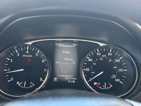 Used 2014 Nissan Rogue SV FWD image 5