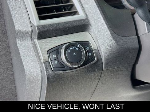 Used 2014 Ford Explorer XLT w/ Equipment Group 202A image 10