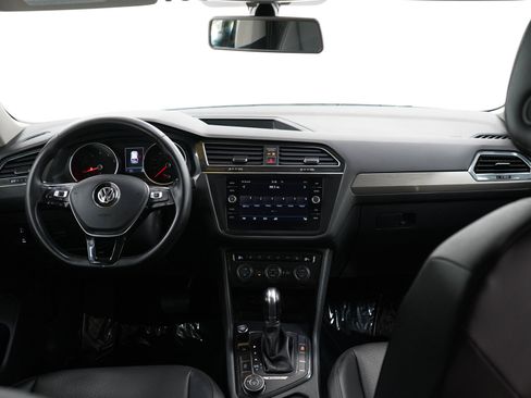 Used 2018 Volkswagen Tiguan SE AWD/4WD image 13