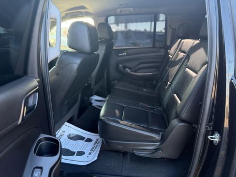 Used 2019 Chevrolet Suburban LT image 11
