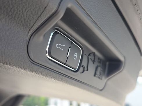 Used 2025 Ford Explorer ST-Line w/ Premium Package RWD image 12