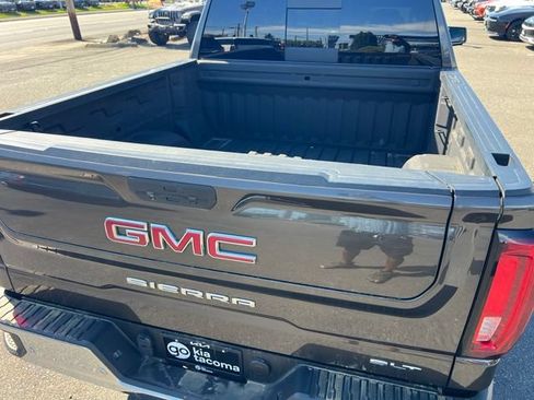 Used 2019 GMC Sierra 1500 SLT w/ SLT Convenience Package AWD/4WD image 12