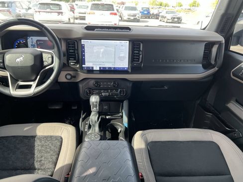 Used 2022 Ford Bronco Wildtrak AWD/4WD image 10
