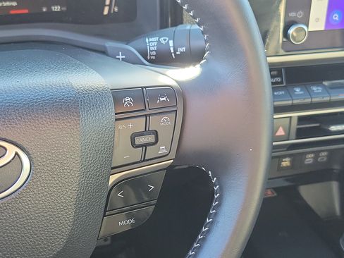 Certified 2025 Toyota Camry SE image 24