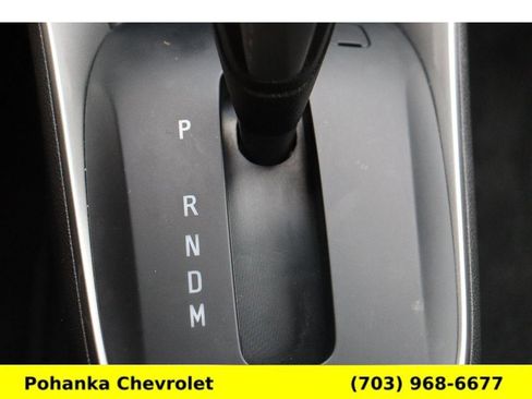Used 2022 Chevrolet Trax LT w/ LT Convenience Package image 18