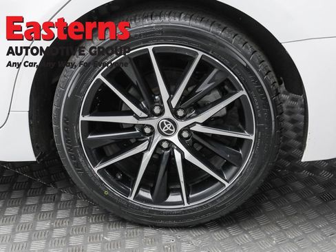 Used 2024 Toyota Camry SE image 8