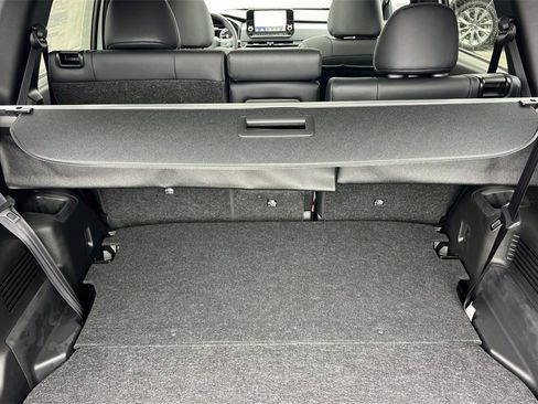 New 2025 Mitsubishi Outlander SE image 16