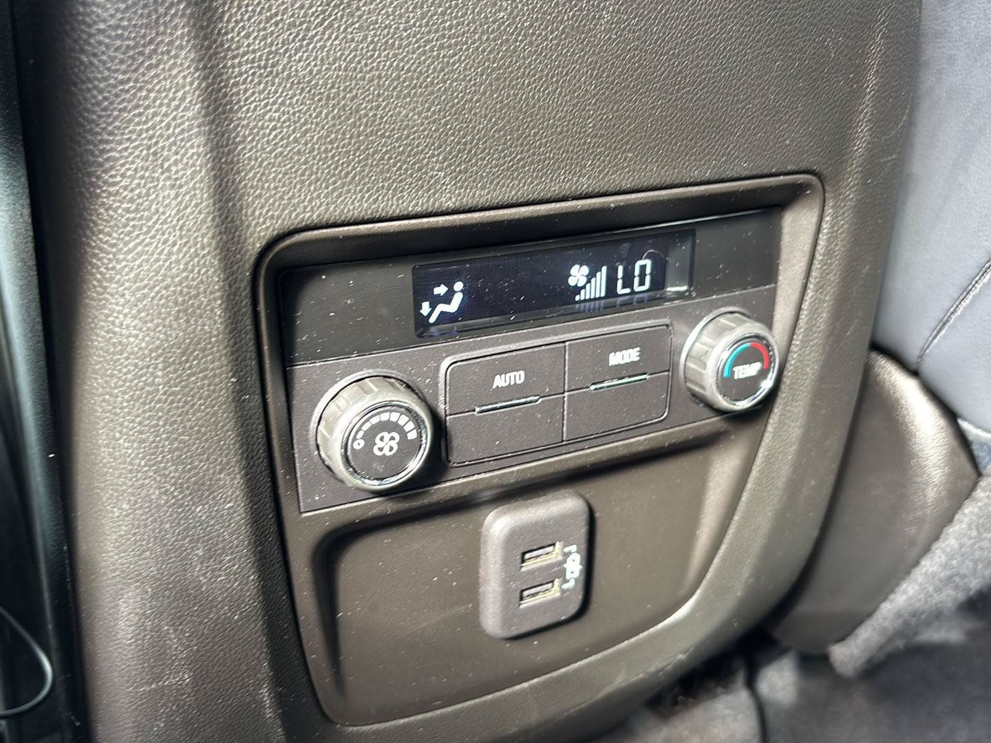 Used 2024 Buick Enclave Essence w/ LPO, Floor Liner Package AWD/4WD image 23