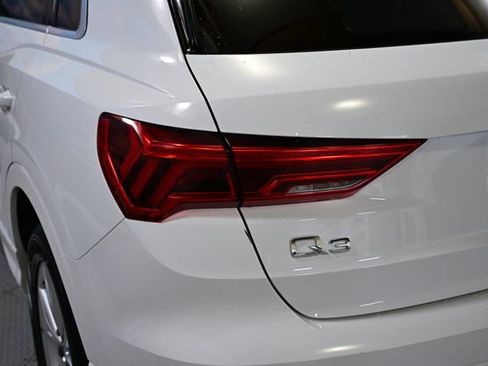 Used 2023 Audi Q3 2.0T Premium image 15