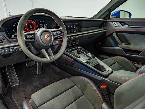 Certified 2025 Porsche 911 Carrera 4 GTS AWD/4WD image 4