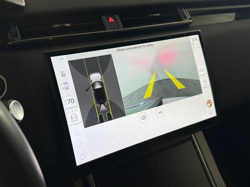 Used 2025 Land Rover Range Rover Velar Dynamic SE image 25