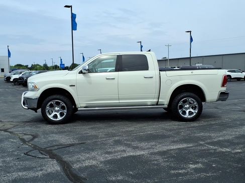Used 2017 RAM 1500 Laramie AWD/4WD image 5