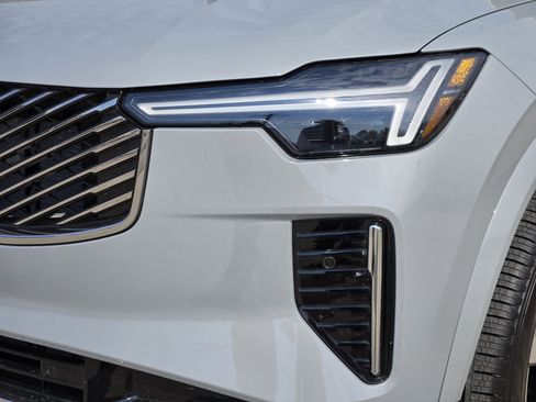 Certified 2025 Volvo XC90 B6 Core w/ Protection Package image 11