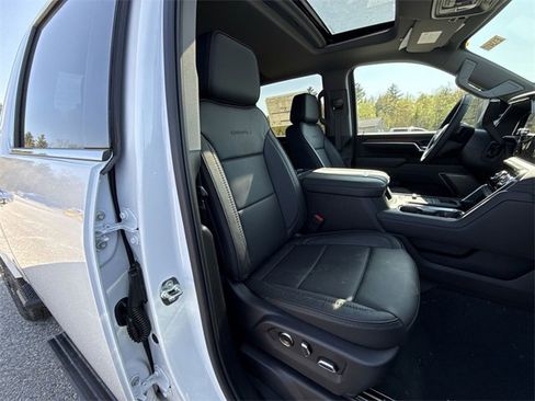 New 2025 GMC Sierra 3500 Denali image 29