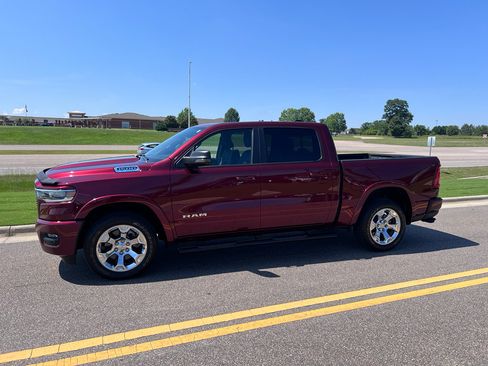 Used 2025 RAM 1500 Big Horn AWD/4WD image 10