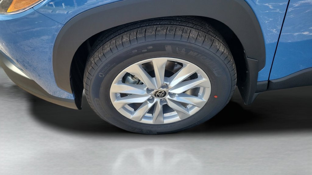 New 2026 Toyota Corolla Cross LE FWD image 24