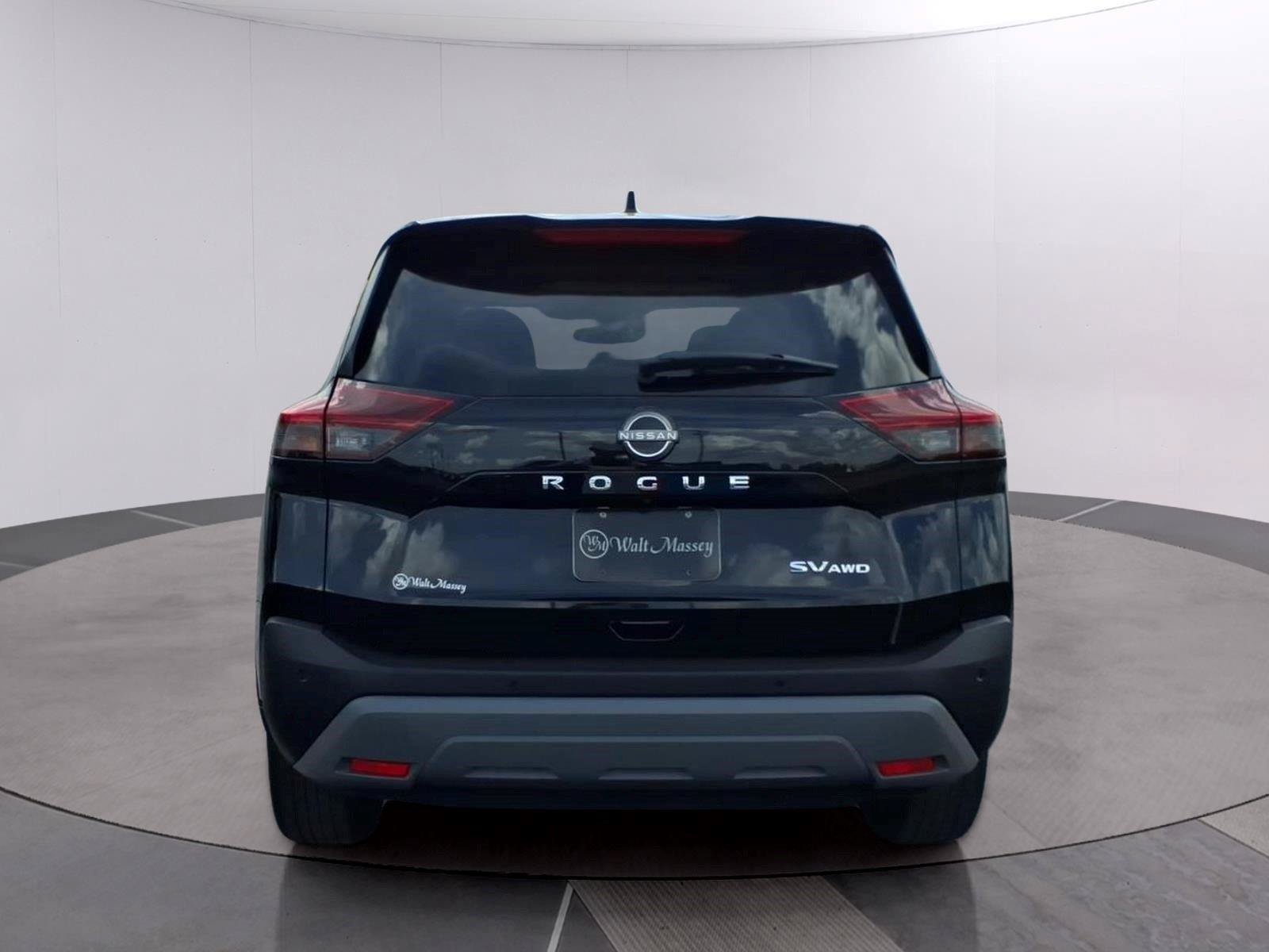 Used 2023 Nissan Rogue SV AWD/4WD image 4