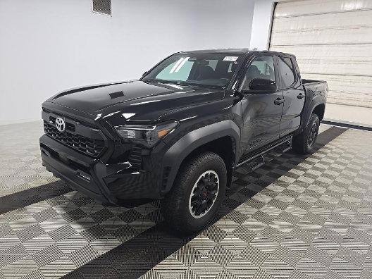 Used 2024 Toyota Tacoma TRD Off-Road AWD/4WD image 1