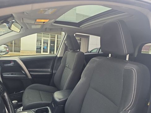 Used 2018 Toyota RAV4 XLE image 12