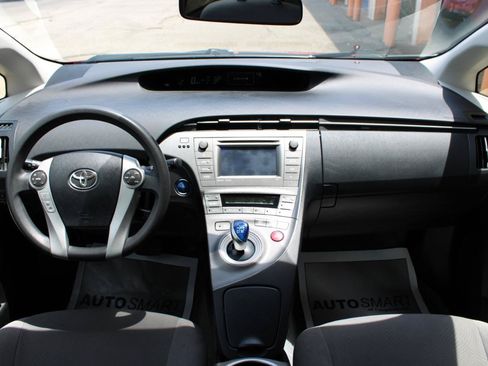 Used 2013 Toyota Prius Three FWD image 41
