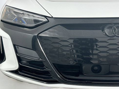 Used 2022 Audi e-tron GT Prestige w/ Prestige Package image 16