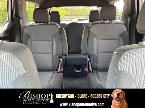 Used 2023 Chevrolet Traverse LT w/ LPO, Floor Liner Package AWD/4WD image 28